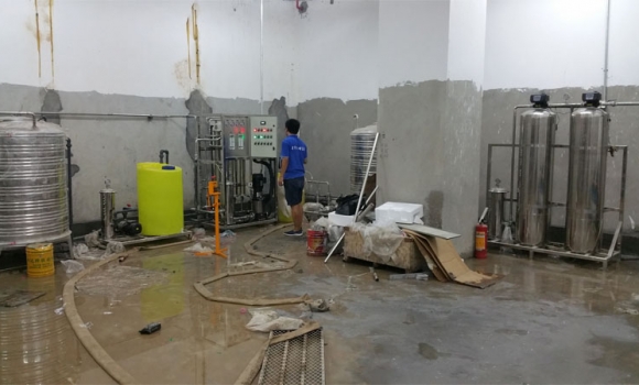 南寧軌道交通大廈直飲水工程  反滲透設備 純凈水凈化工程 1噸/每小時(shí)直飲水設備
