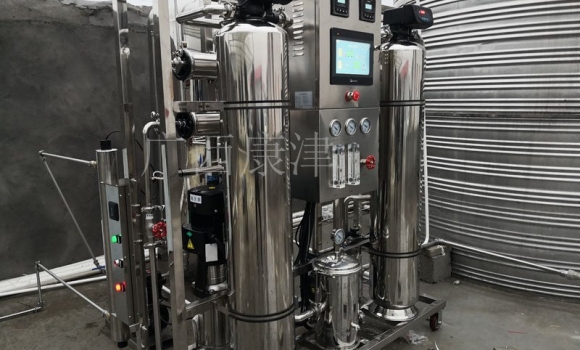 項目部管道直飲水工程 每小時(shí)0.5噸反滲透純凈水設備